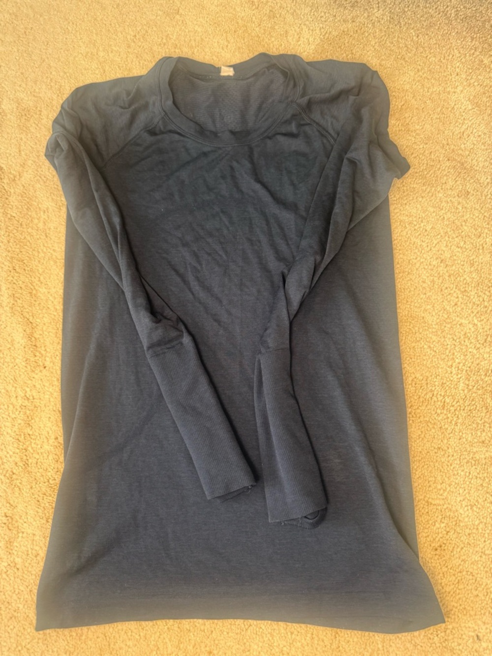 Lululemon Swiftly Tech Long Sleeve Shirt in True Navy - Picture 4 of 7